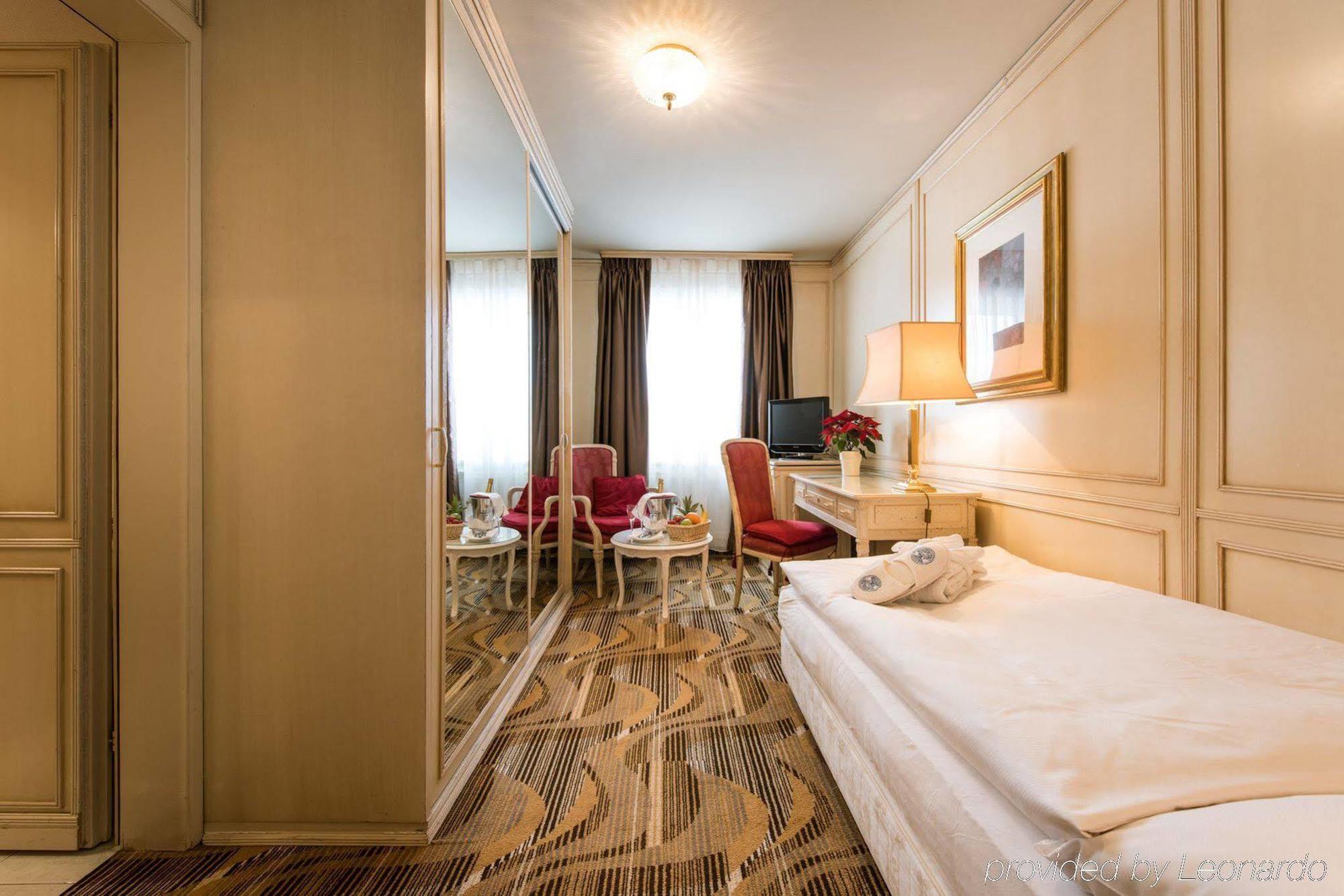 Posthotel Holiday Villa Ароса Екстериор снимка